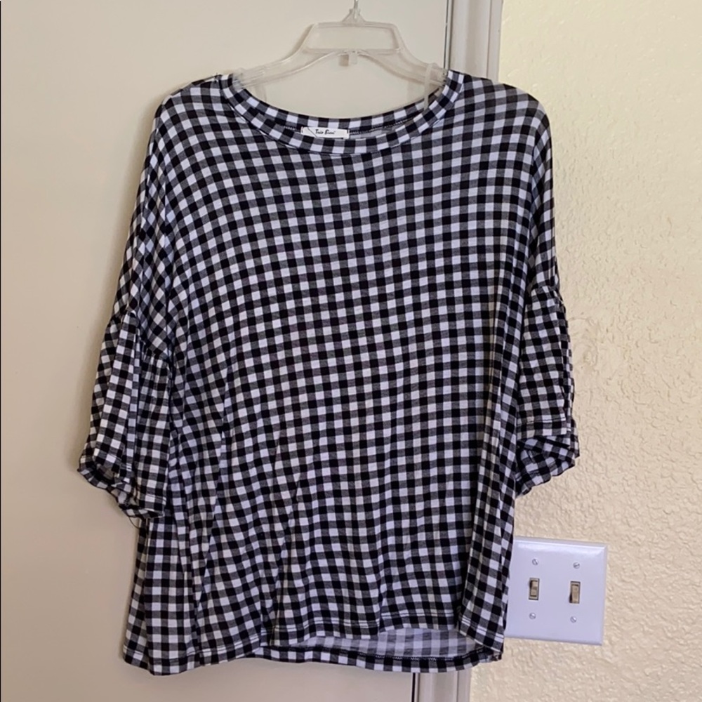 Black and white gingham top size M